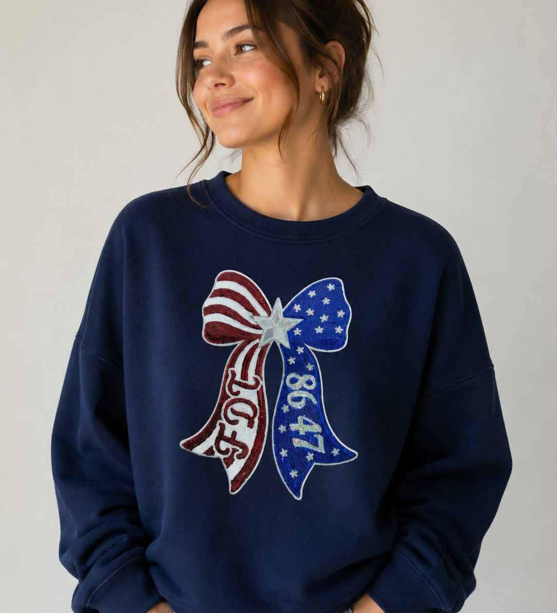 8647 Patriotic Bow Sweatshirt | Patriotic Graphic Crewneck | Americana Sweatshirt - Hands Off United